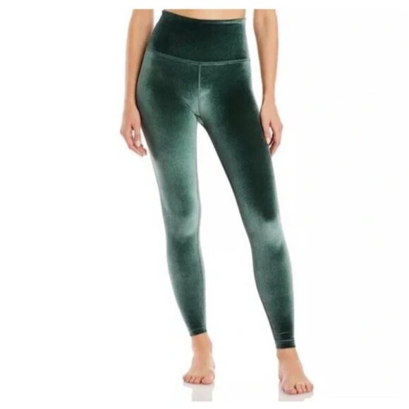Beyond Yoga Leggings M Velvet Evergreen In Motion High Waisted USA Made Active - Picture 1 of 12